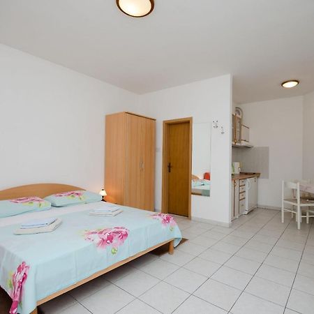 Apartments Branimir Novi Vinodolski Zewnętrze zdjęcie