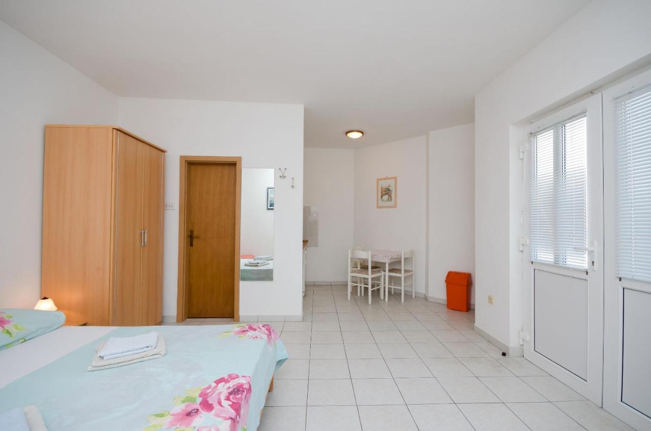 Apartments Branimir Novi Vinodolski Zewnętrze zdjęcie