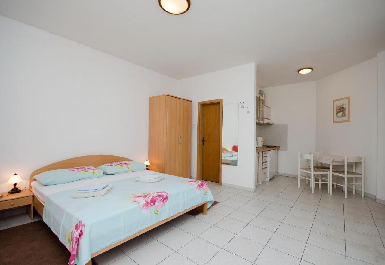 Apartments Branimir Novi Vinodolski Zewnętrze zdjęcie